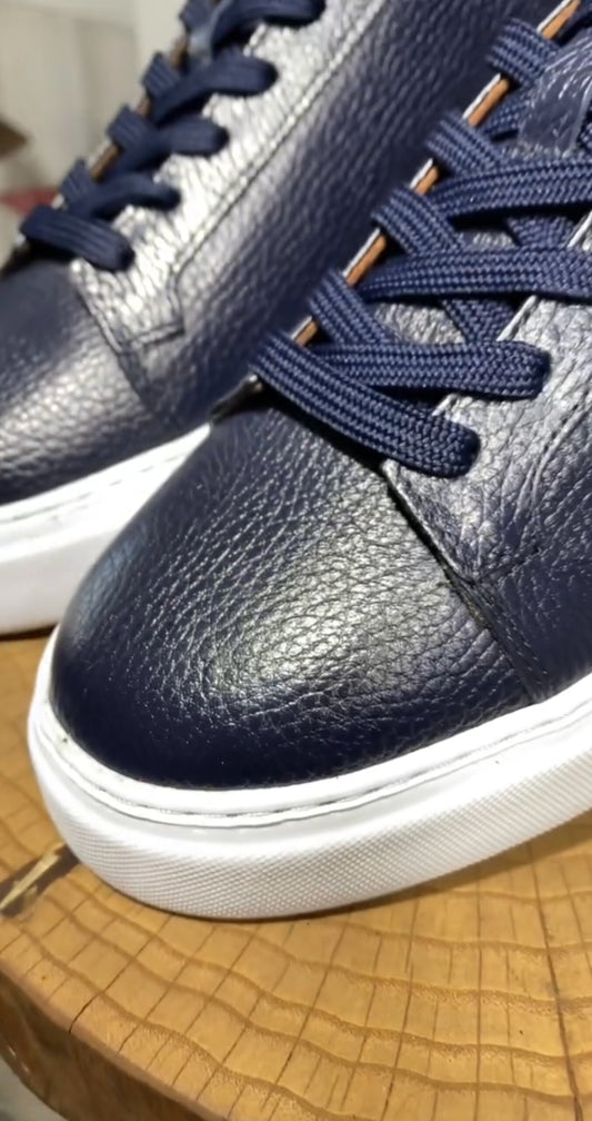 Chaussure en cuir véritable