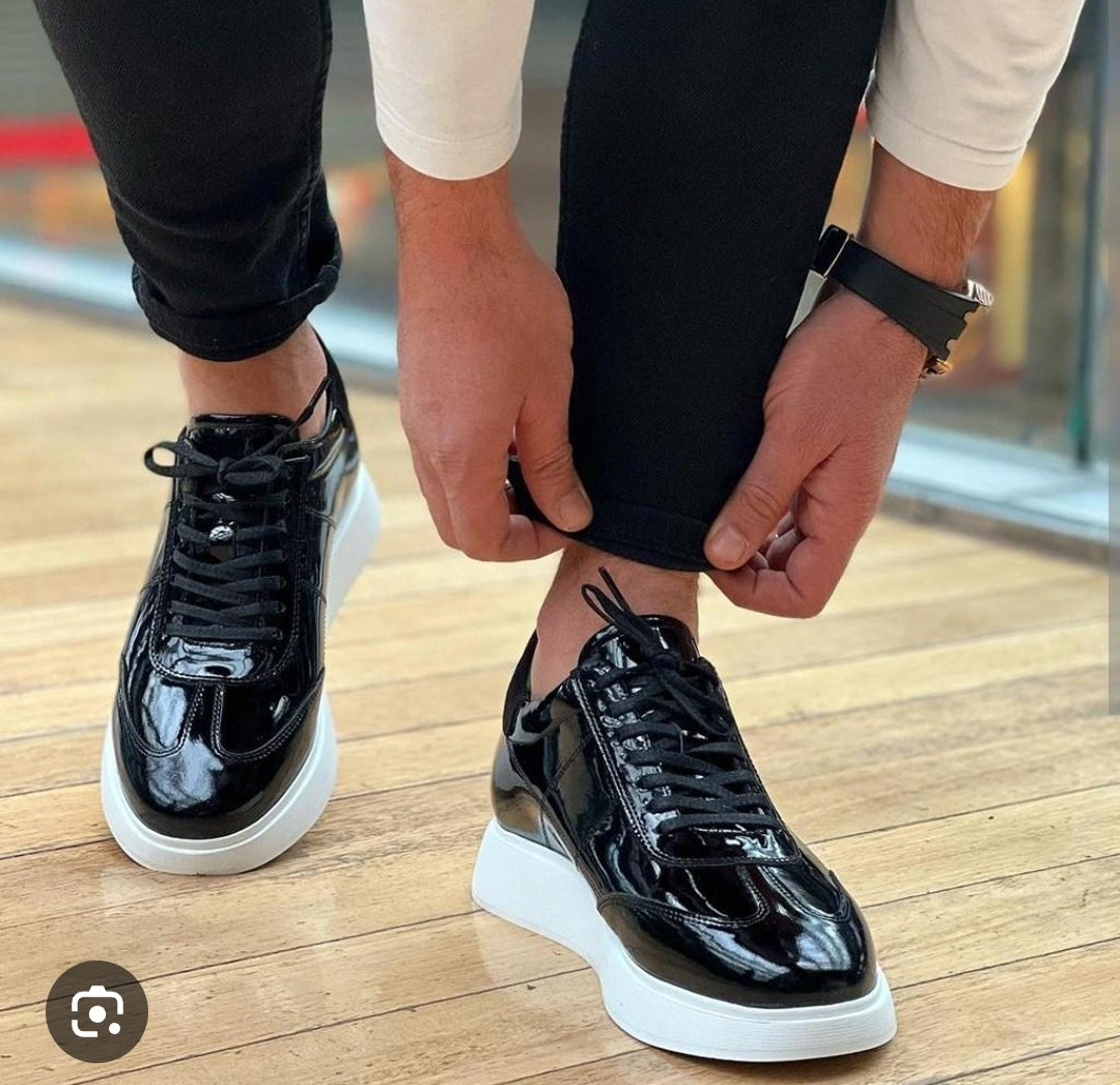 Sneakers en cuir brillant